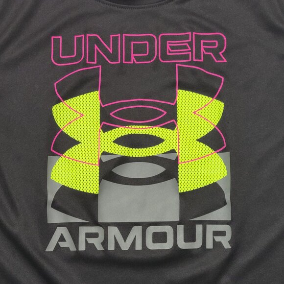 Under Armour Boys Short Sleeve T-Shirt Size 7 Black Polyester Graphic Tee - Picture 2 of 9